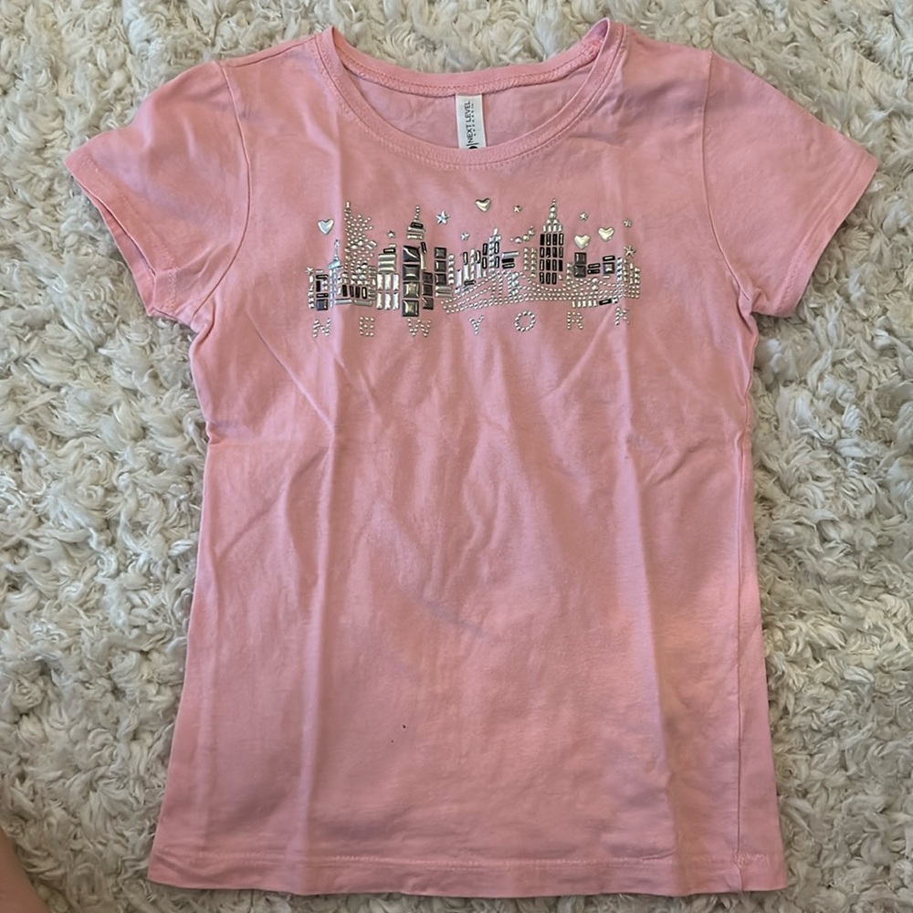 Next Level Apparel Girls “New York” T-Shirt. Size M (7/8)